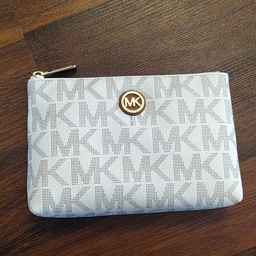 Michael Kors Fulton Travel Case